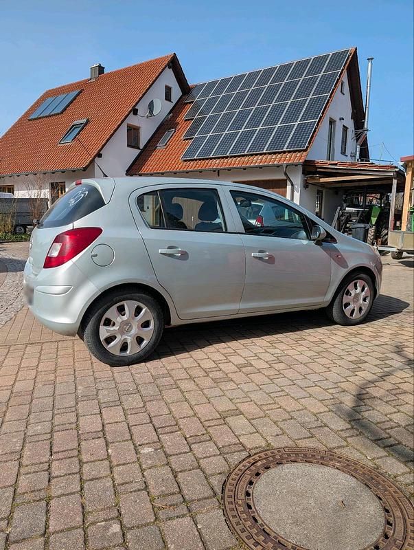 Gebraucht Opel Corsa 80 PS (58 kW) 2010 Grün Kleinwagen