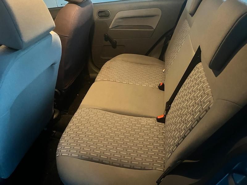 Gebraucht Ford Fusion 101 PS (74 kW) 2006 Blau Kleinwagen