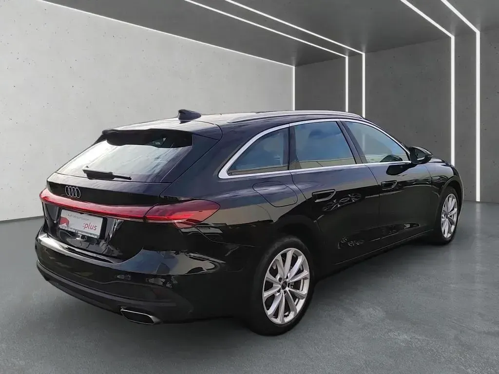 Gebraucht Audi A5 Sport 204 PS (150 kW) 2025 Schwarz Kombi