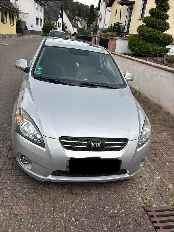 Gebraucht Kia ProCeed 140 PS (102 kW) 2008 Grau Kleinwagen