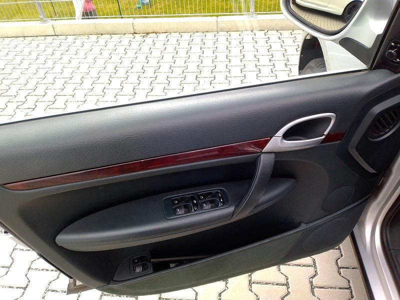 Gebraucht Porsche Cayenne 250 PS (183 kW) 2004 Silber SUV