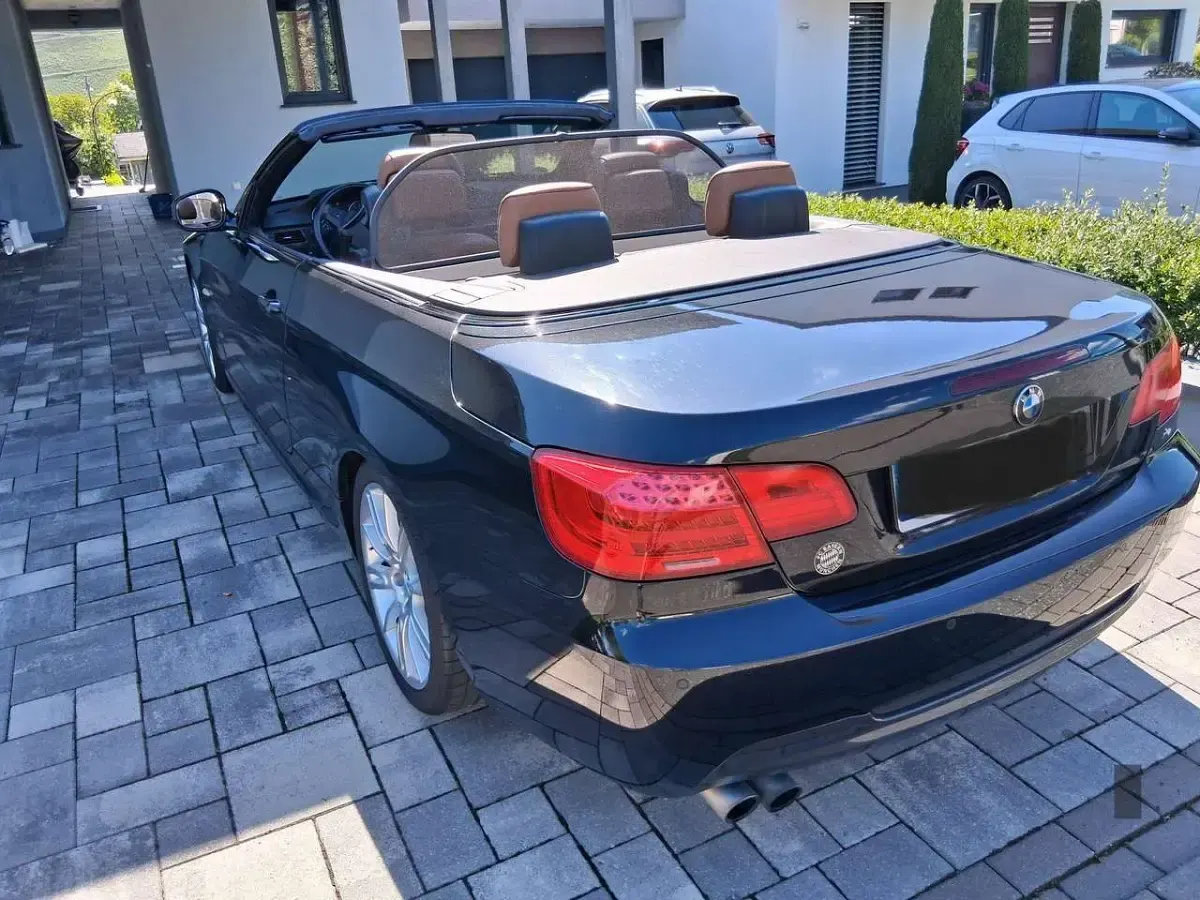 Gebraucht BMW 325 Cabriolet Performance 218 PS (160 kW) 2010 Schwarz Cabrio