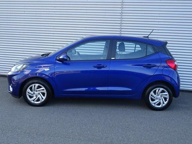 Gebraucht Hyundai i10 Select 67 PS (49 kW) 2021 Intense blue Kleinwagen