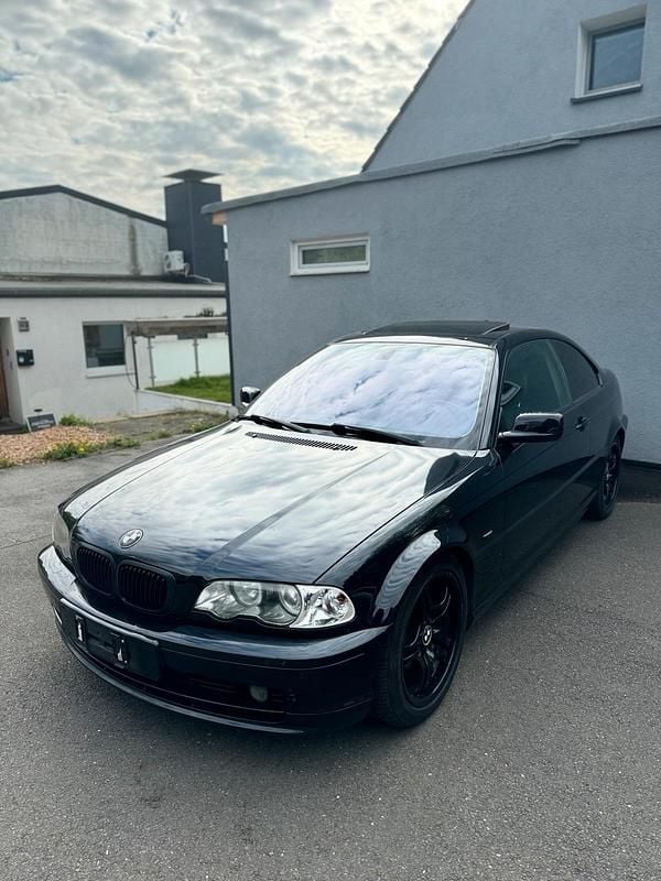 Second-hand BMW 320 150 CP (110 kW) 2000 Negru Coupe