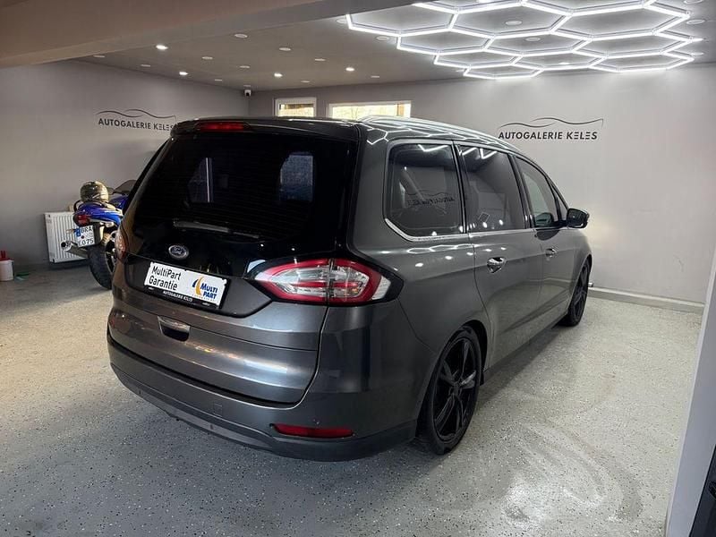 Gebraucht Ford Galaxy Titanium 179 PS (131 kW) 2016 Grau Van / Kleinbus