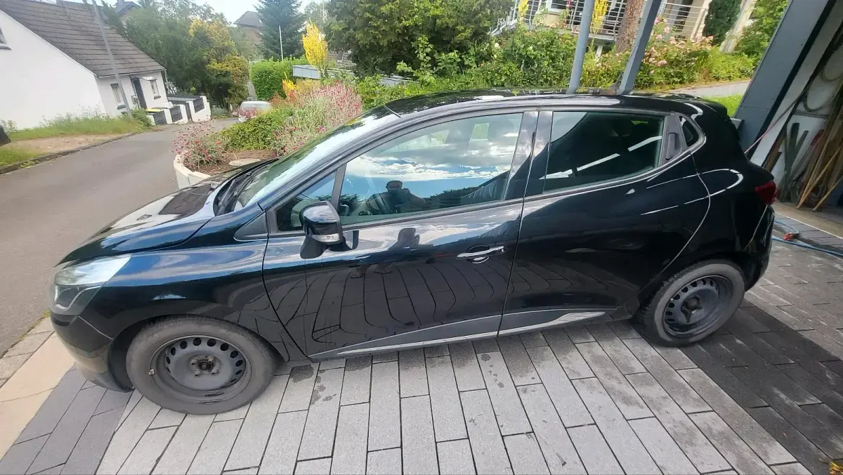 Gebraucht Renault Clio IV Dynamique 90 PS (66 kW) 2014 Schwarz Kleinwagen