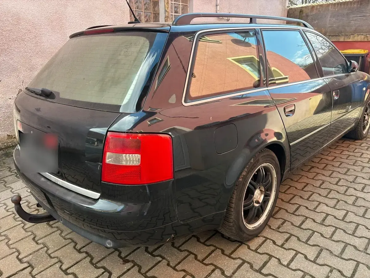 Gebraucht Audi A6 S-Line 150 PS (110 kW) 2002 Schwarz Kombi