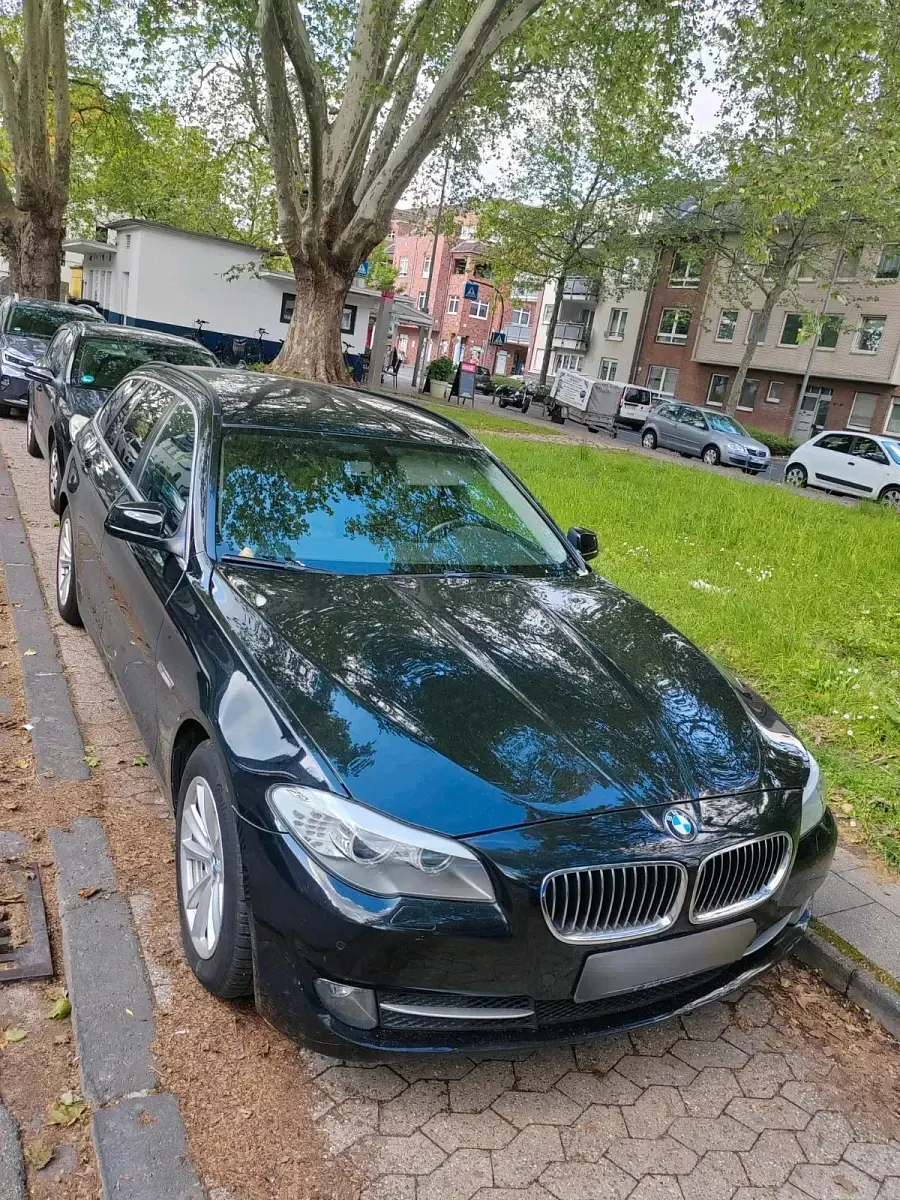 Usata BMW 520 184 CV (135 kW) 2012 Nero Station wagon