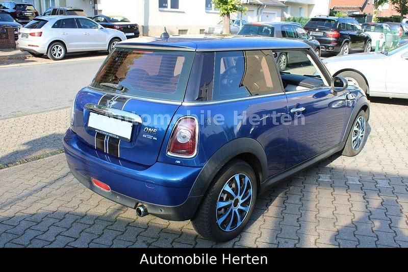 Gebraucht Mini ONE 95 PS (69 kW) 2008 Blau Kleinwagen