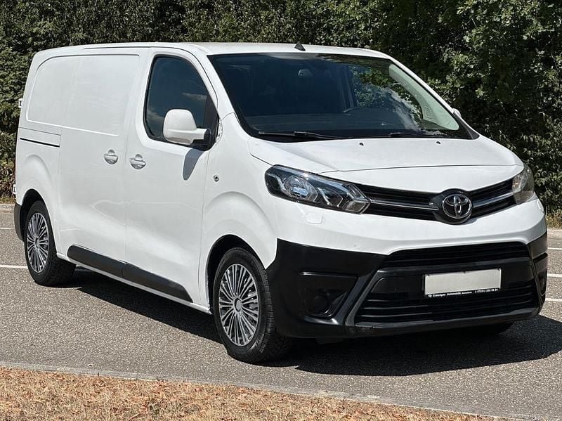 Weiß Gebraucht 2018 Toyota Proace Van | 14.995 € (Fairer Preis) - Bild 1/4
