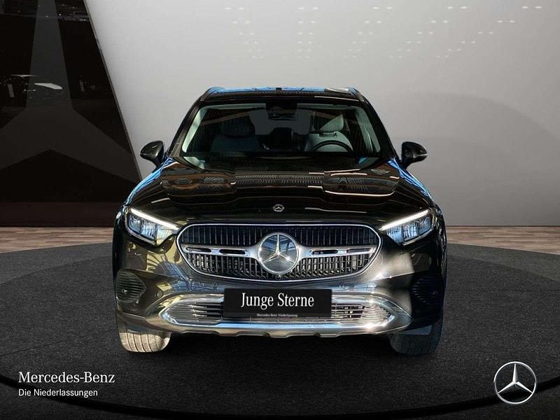 Gebraucht Mercedes GLC300e 204 PS (150 kW) 2023 Grau SUV