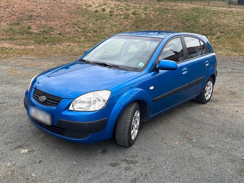 Blau Gebraucht 2006 Kia Rio 2 Kleinwagen | 1.800 € (Fairer Preis) - Bild 1/4
