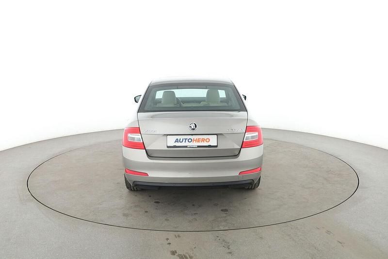 Gebraucht Skoda Octavia Style 150 PS (110 kW) 2016 Grau Limousine