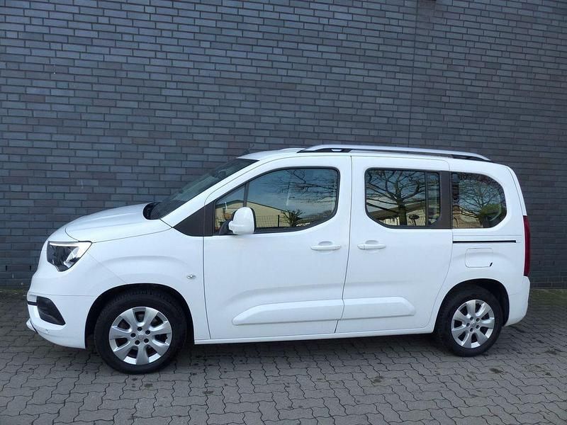 Gebraucht Opel Combo Life Edition 102 PS (75 kW) 2018 Weiß Van / Kleinbus