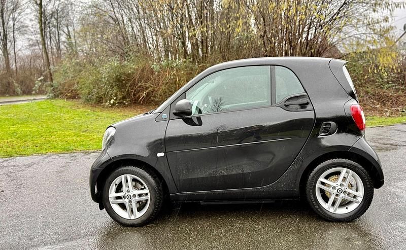 Gebraucht Smart ForTwo Electric Drive 60 kW (82 PS) 2020 Schwarz Coupé