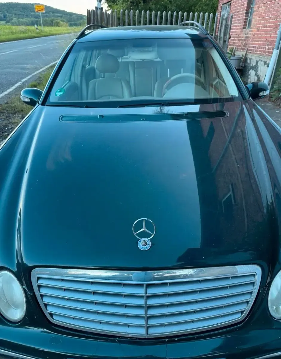Gebraucht Mercedes E220 150 PS (110 kW) 2003 Grün Kombi