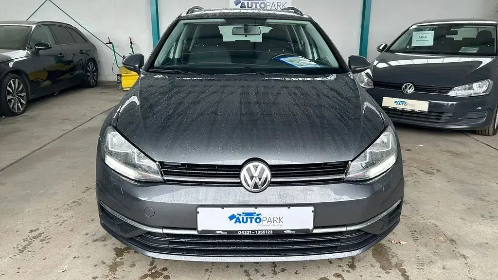 Gebraucht VW Golf VII Comfortline 110 PS (80 kW) 2017 Grau Kombi