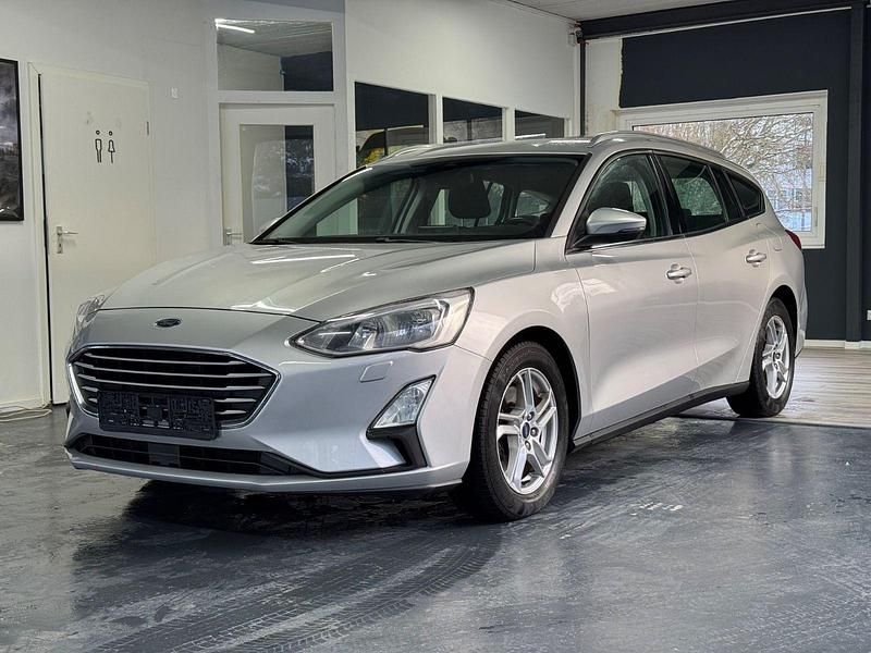 Gebraucht Ford Focus 125 PS (91 kW) 2019 Silber Kombi