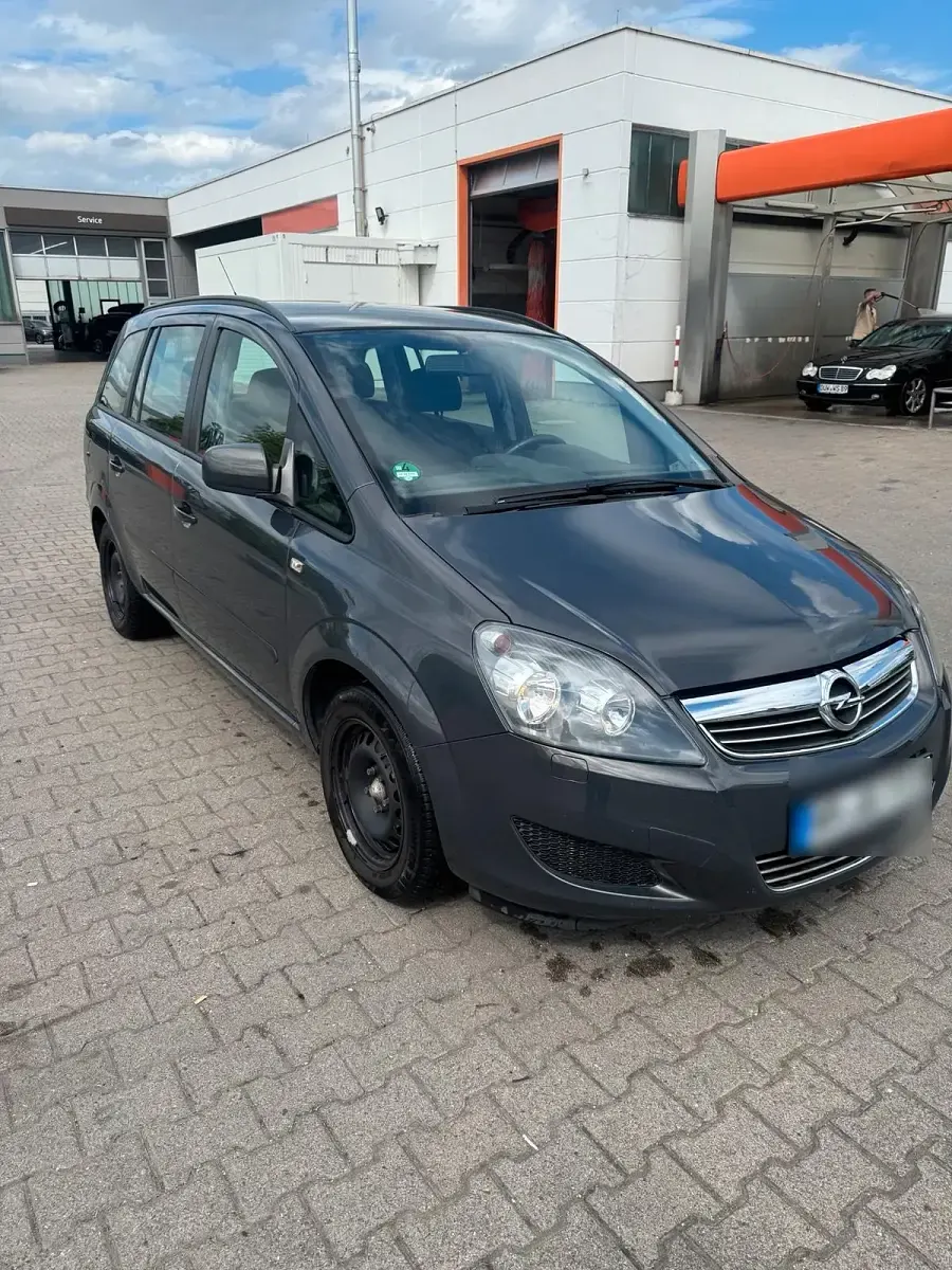 Gebraucht Opel Zafira 140 PS (102 kW) 2014 Schwarz Van / Kleinbus