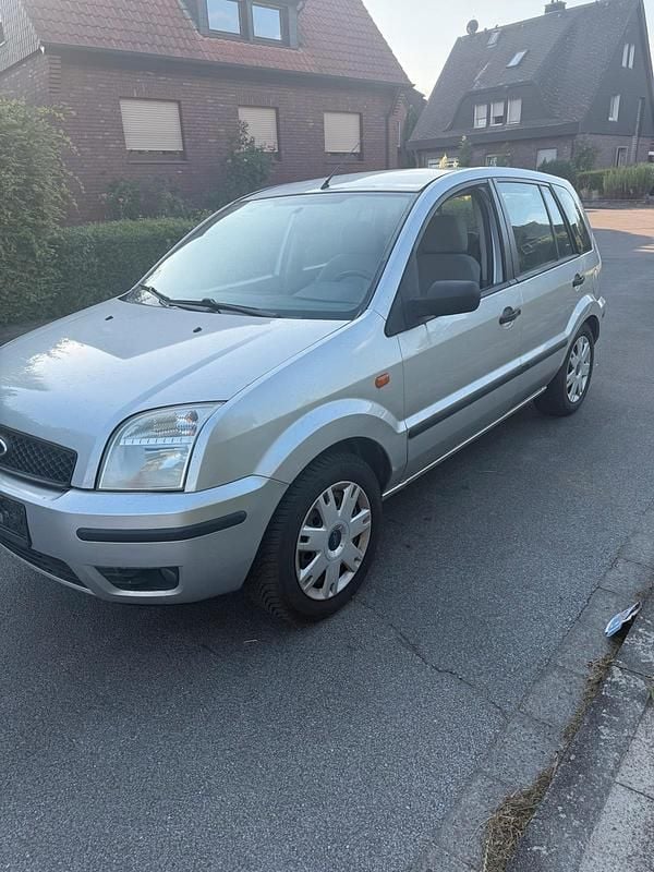 Silber Gebraucht 2003 Ford Fusion Limousine | 2.500 € (Fairer Preis) - Bild 1/4