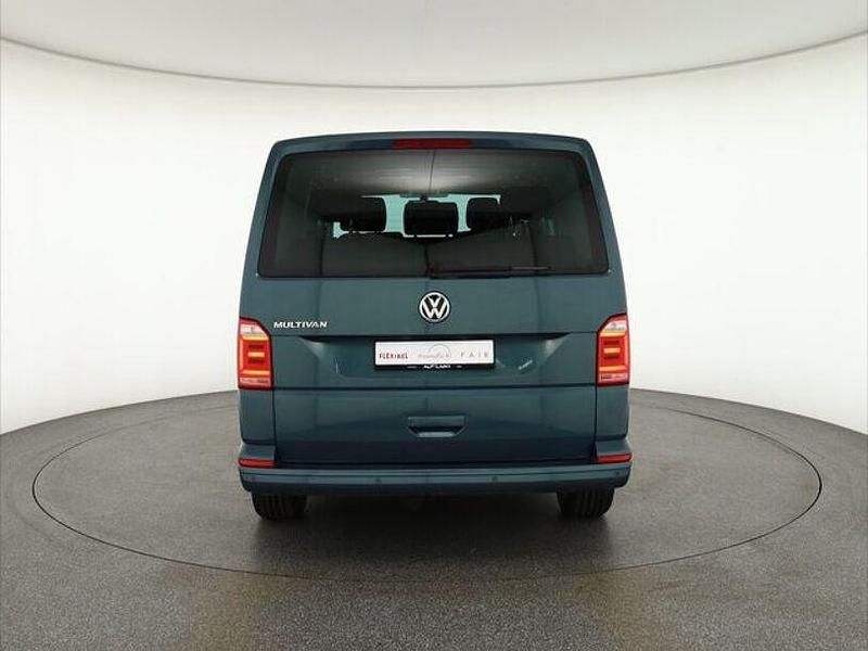 Usado VW Multivan 150 CV (110 kW) 2020 Gris Monovolumen