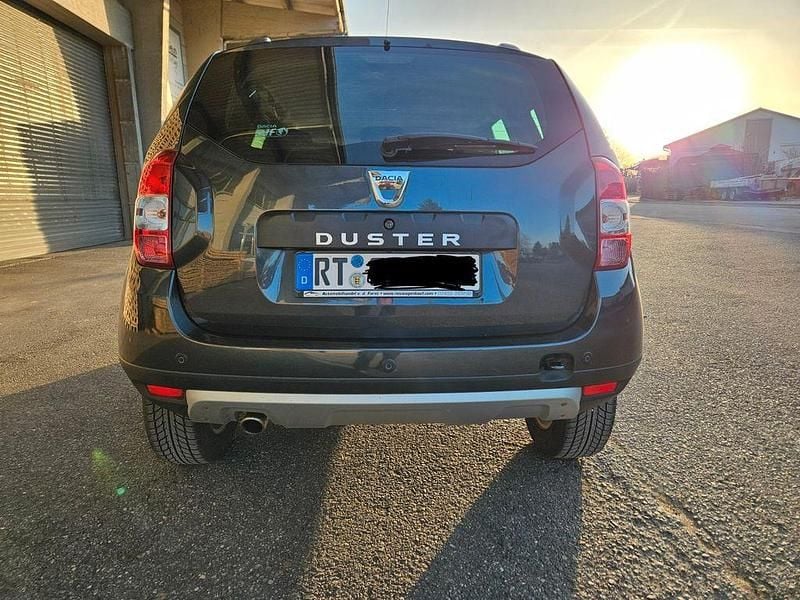 Gebraucht Dacia Duster Prestige 109 PS (80 kW) 2014 Grau SUV