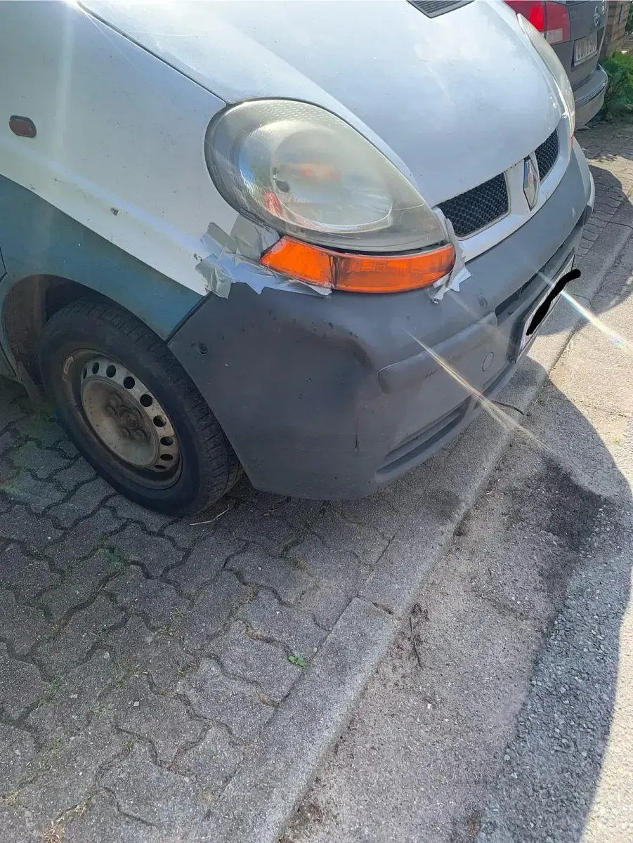Gebraucht Renault Traffic 101 PS (74 kW) 2003 Weiß Van / Kleinbus