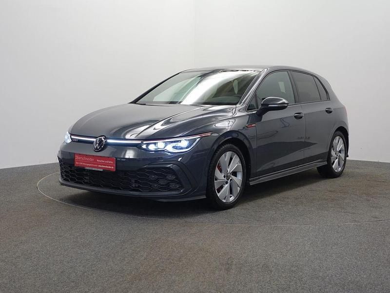 Grau Gebraucht 2024 VW Golf VIII GTI Limousine | 33.450 € (Fairer Preis) - Bild 1/4