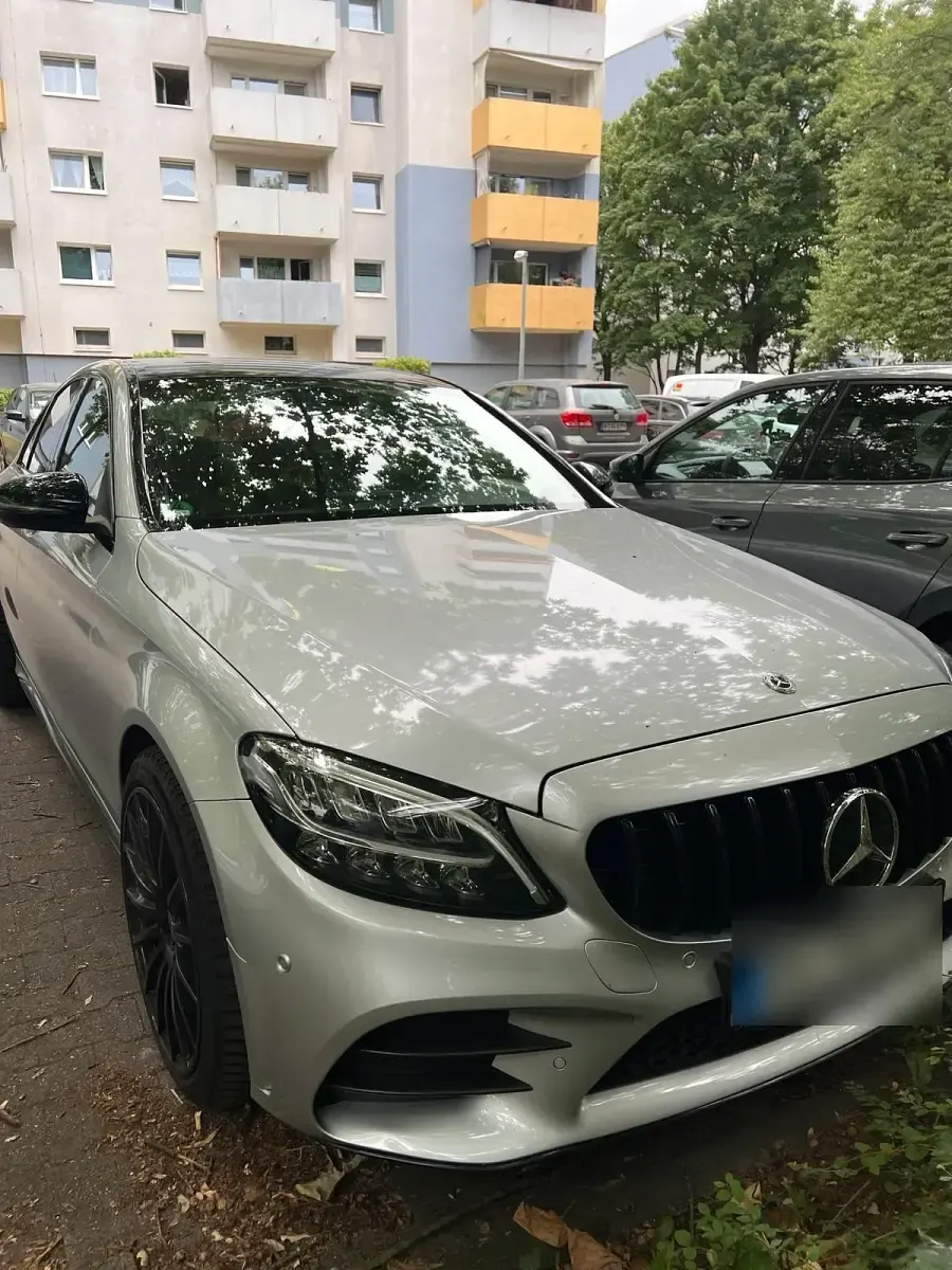 Gebraucht Mercedes C180 Night 122 PS (89 kW) 2020 Grau Limousine