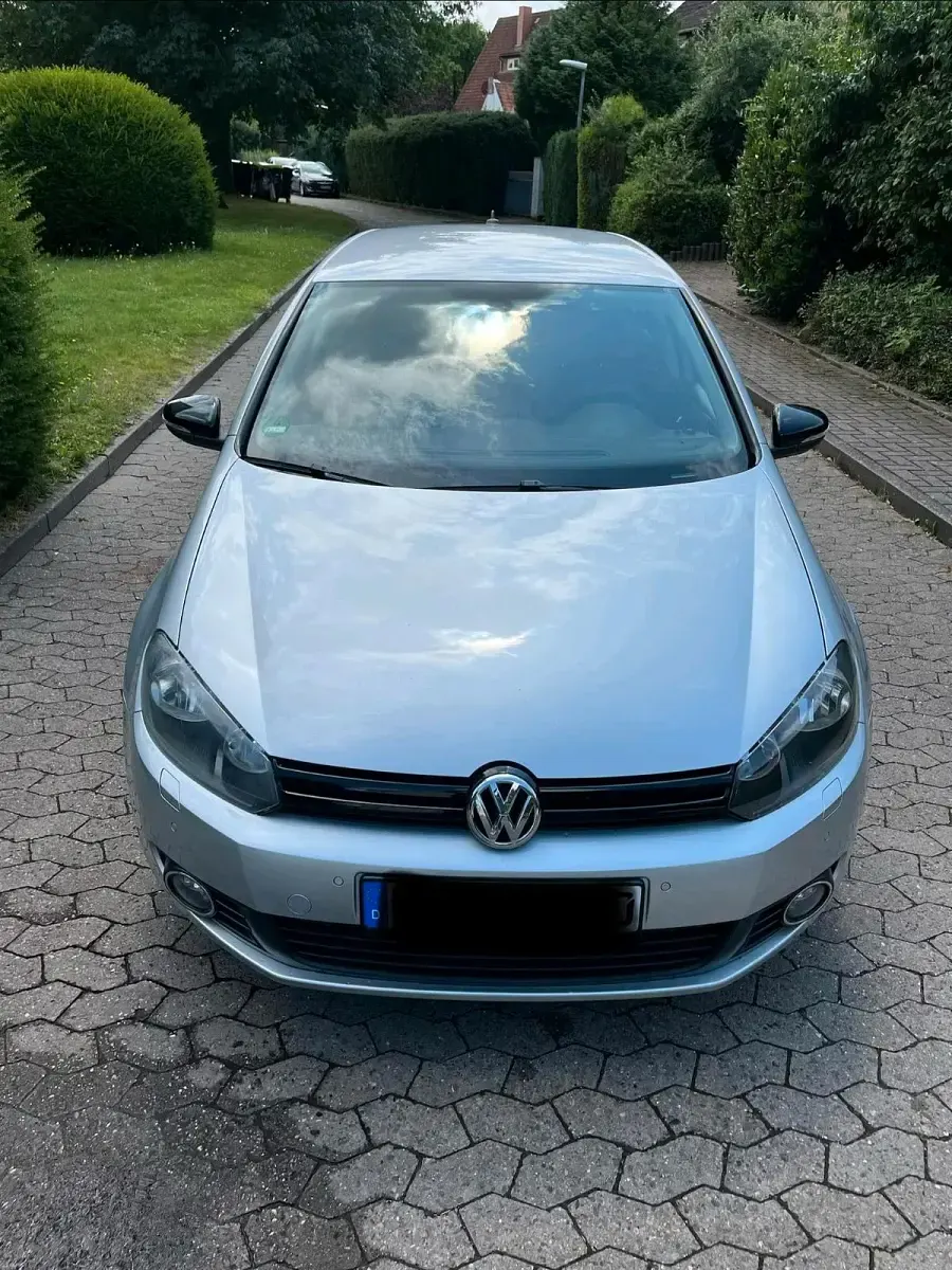 Gebraucht VW Golf VII Match 105 PS (77 kW) 2012 Grau Limousine