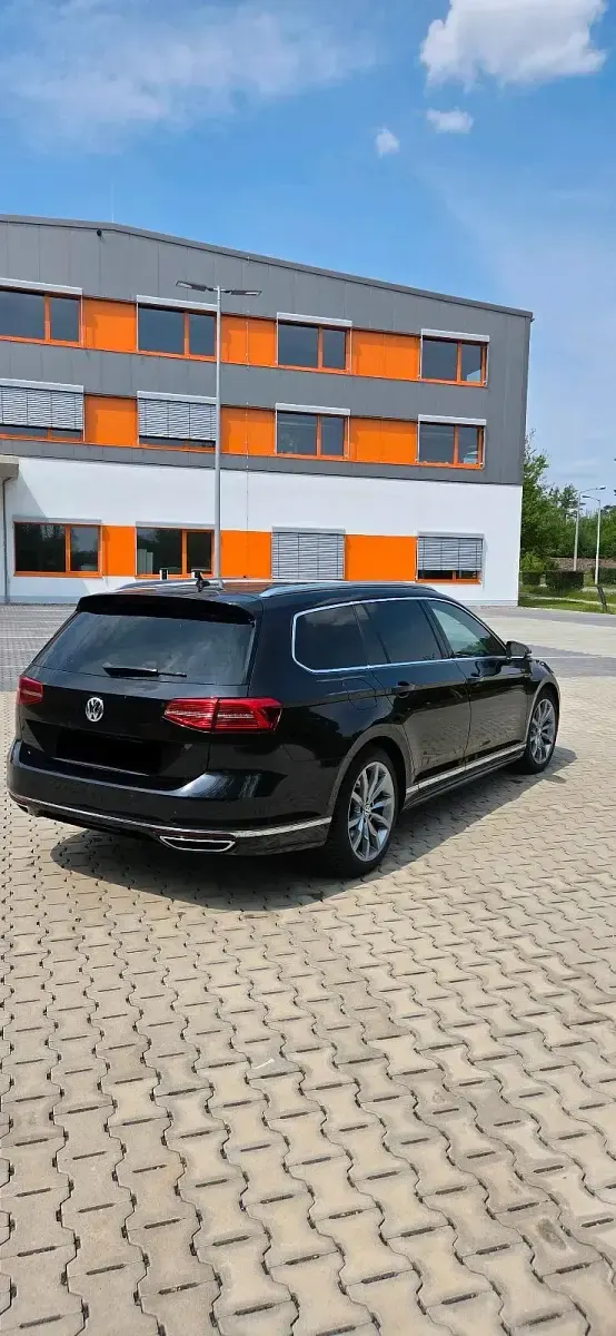 Gebraucht VW Passat R-line 240 PS (176 kW) 2019 Schwarz Kombi