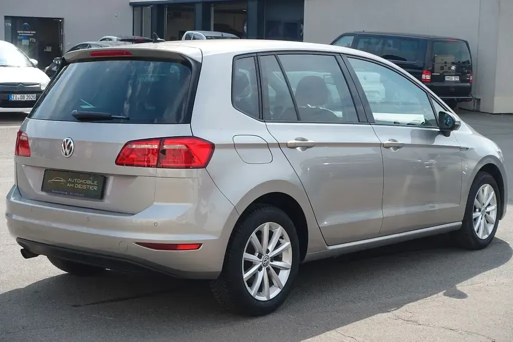 Gebraucht VW Golf Sportsvan LOUNGE 110 PS (80 kW) 2015 Silber Van / Kleinbus