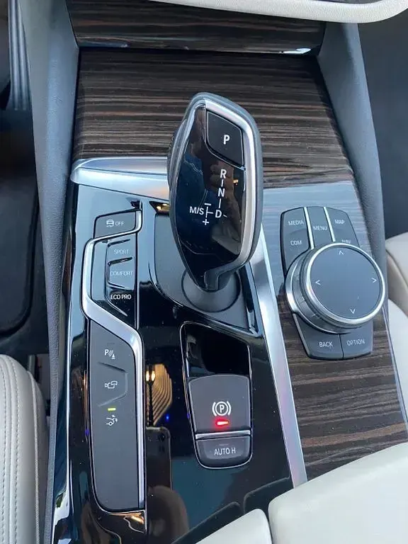 Gebraucht BMW 640 Sport Line 340 PS (250 kW) 2019 Weiß Coupé