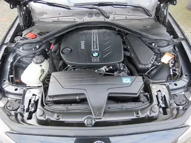 Gebraucht BMW 118 Advantage 143 PS (105 kW) 2014 Schwarz Kleinwagen
