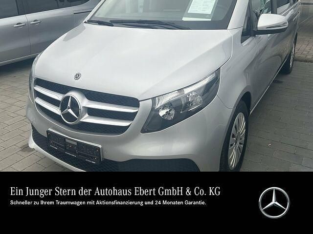 Silber Gebraucht 2021 Mercedes 300 Kombi | 44.880 € - Bild 1/2