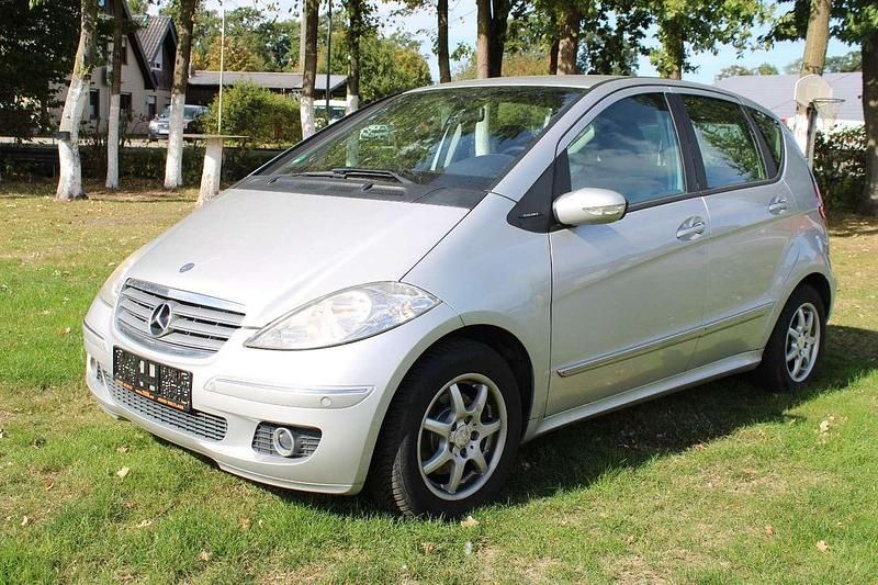 Silber Gebraucht 2005 Mercedes A170 Kleinwagen | 2.850 € (Fairer Preis) - Bild 1/4