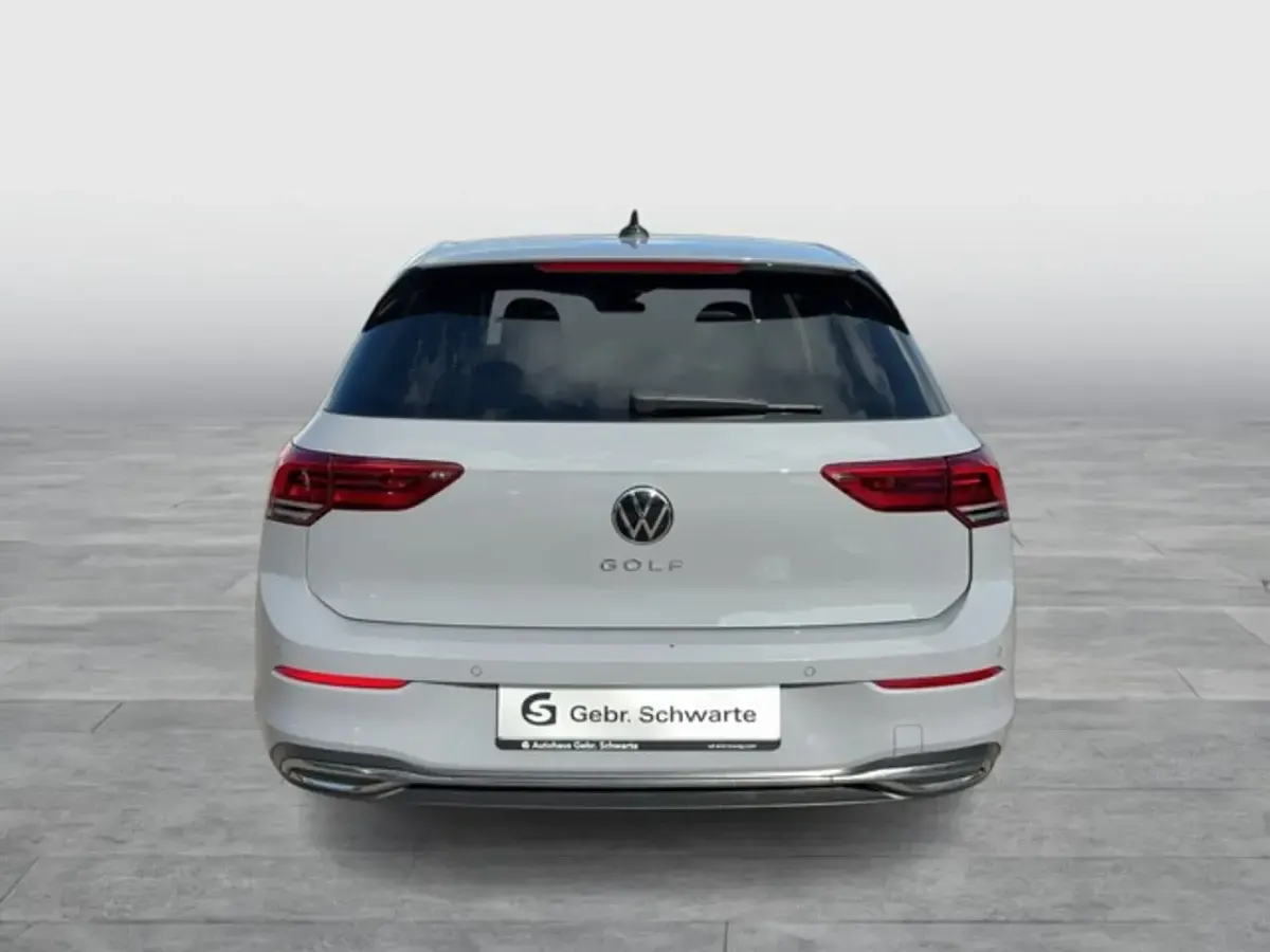 Gebraucht VW Golf VIII Active 110 PS (80 kW) 2021 Grau Limousine