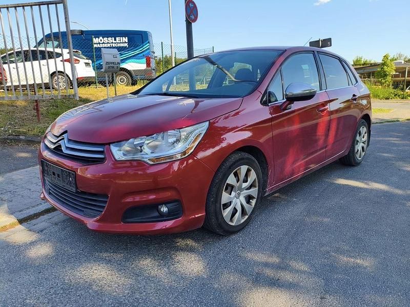 Gebraucht Citroën C4 SELECTION 131 PS (96 kW) 2014 Rot Limousine