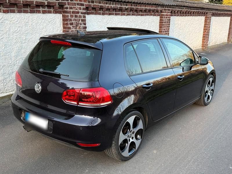 Gebraucht VW Golf VI 160 PS (117 kW) 2011 Violet Kleinwagen
