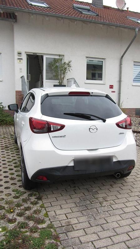 Gebraucht Mazda 2 Kizoku 90 PS (66 kW) 2018 Weiß Kleinwagen