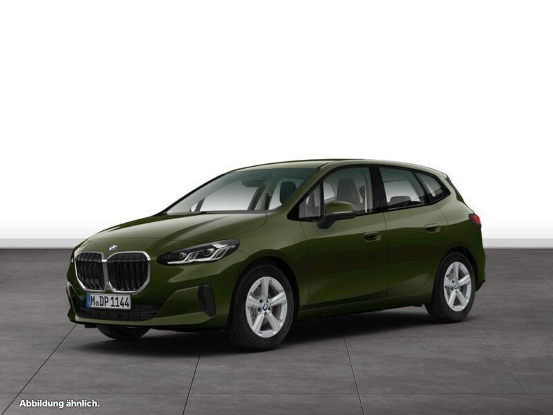 Sanremo green metallic Gebraucht 2024 BMW 218 Active Tourer Luxury Line Van / Kleinbus | 34.764 € (Guter Preis) - Bild 1/4