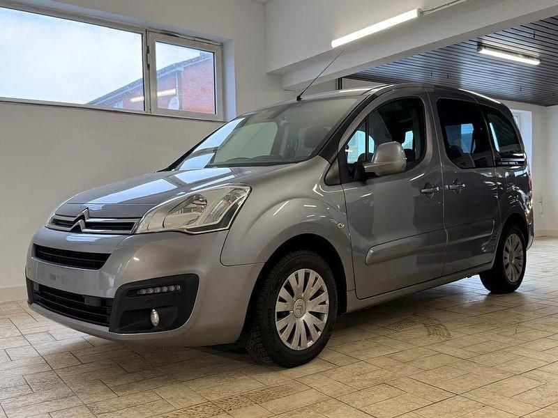 Gebraucht Citroën Berlingo SELECTION 99 PS (72 kW) 2016 Grau Van / Kleinbus
