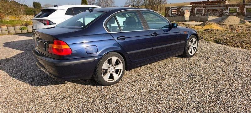 Gebraucht BMW 330 231 PS (169 kW) 2002 Blau Limousine