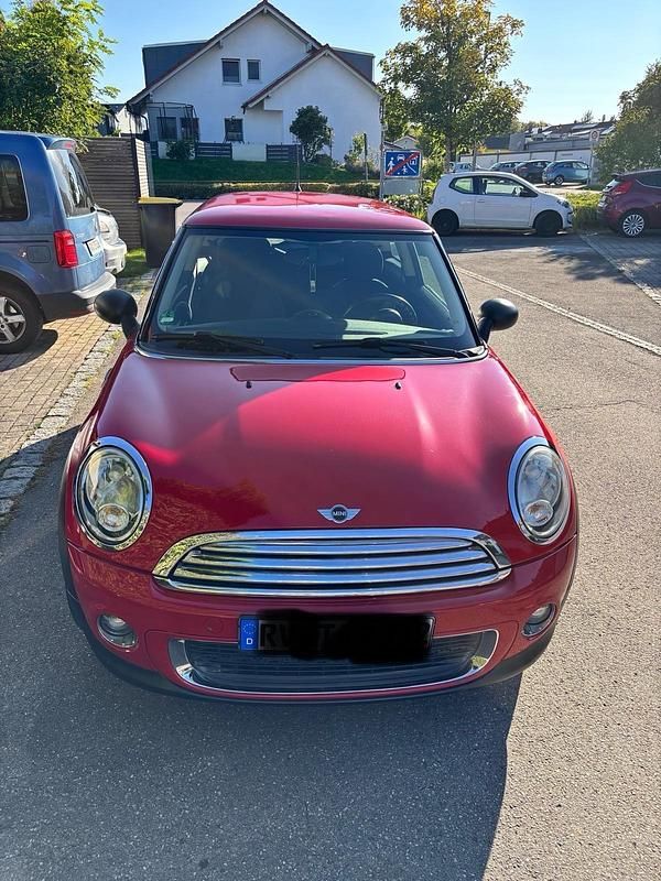 Rot Gebraucht 2011 Mini ONE Kleinwagen | 3.300 € (Guter Preis) - Bild 1/4