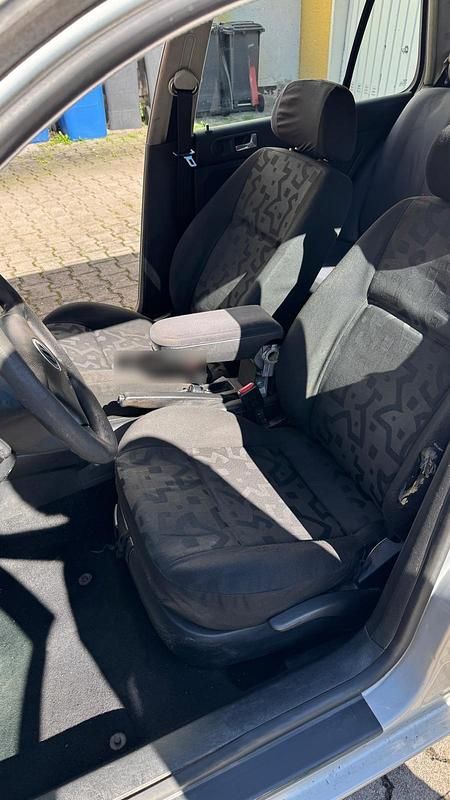 Gebraucht VW Golf IV 75 PS (55 kW) 1998 Silber Kleinwagen