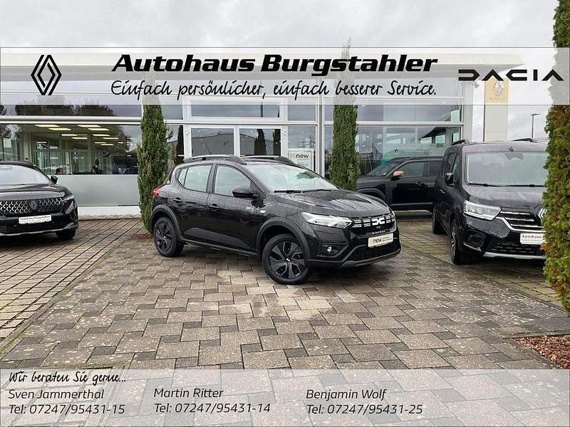 Schwarz Gebraucht 2024 Dacia Sandero Expression Limousine | 18.990 € (Etwas zu teuer) - Bild 1/4
