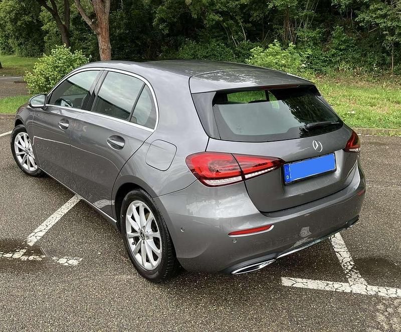 Gebraucht Mercedes A160 109 PS (80 kW) 2020 Grau Kleinwagen