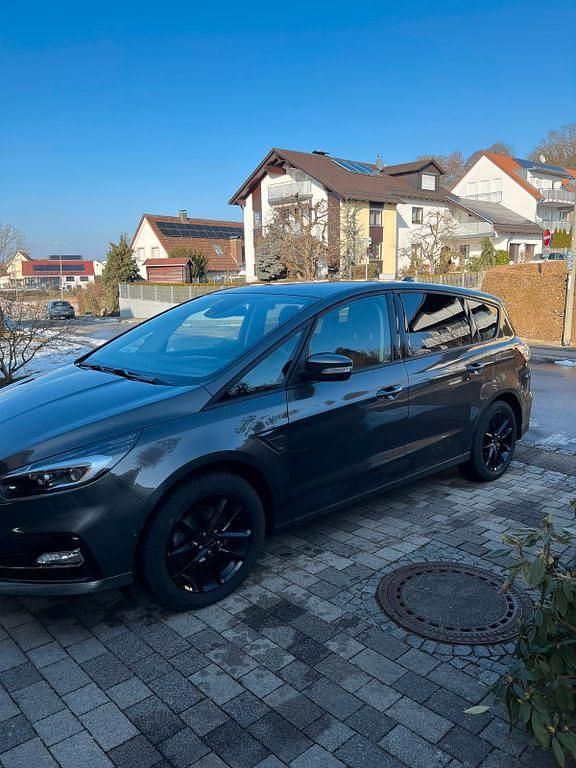 Gebraucht Ford S-MAX S 150 PS (110 kW) 2022 Grau Van / Kleinbus