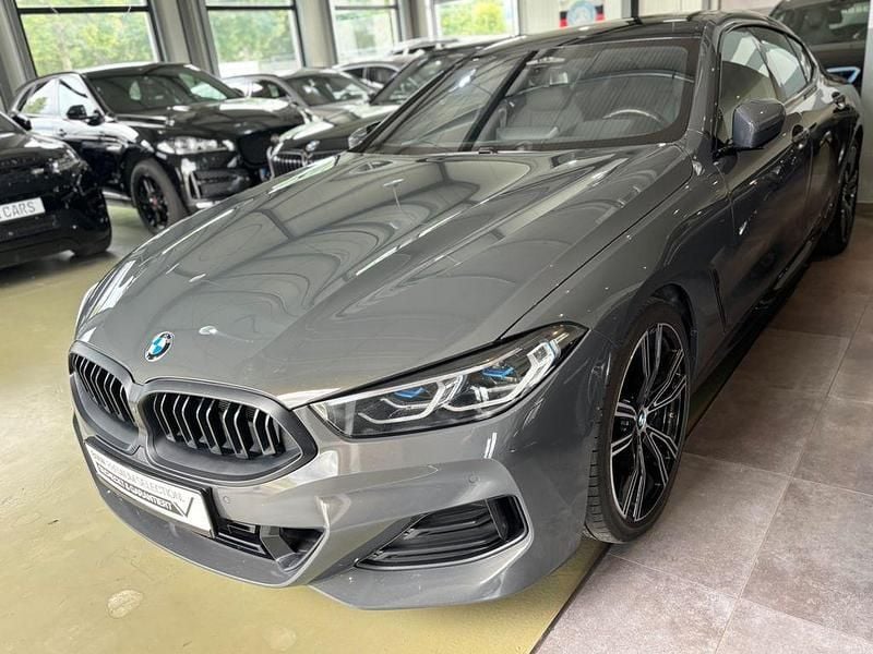 Grau Gebraucht 2022 BMW 840 M Sport Coupé | 59.500 € (Fairer Preis) - Bild 1/4