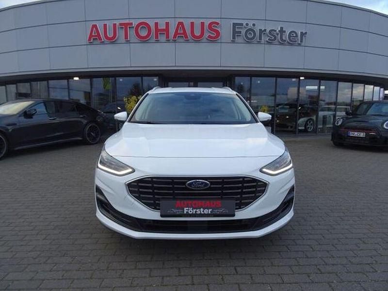 Weiß Neu 2024 Ford Focus Titanium Limousine | 27.990 € (Guter Preis) - Bild 1/4